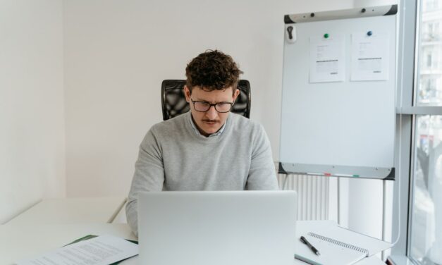 Wie Unternehmen dem Fachkräftemangel in der IT-Branche begegnen