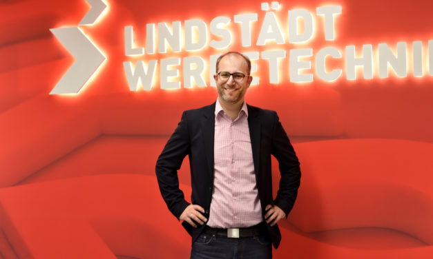 3D Logos und LED Leuchtbuchstaben konfiguriert man heute online. Interview mit Thomas Würmser